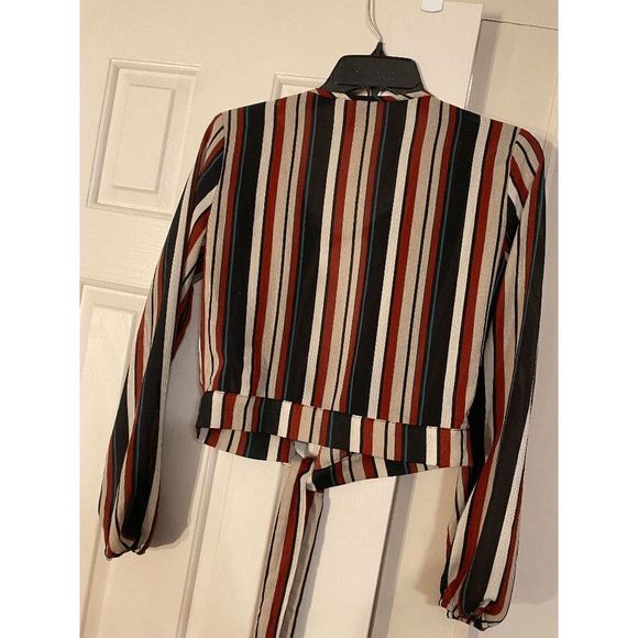 ☀️ Windsor Women Long Sleeve Tie Cropped Top Red Black & White Stripes Sz Small - Picture 2 of 5
